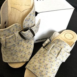 No.6 Open Toe Clog 40